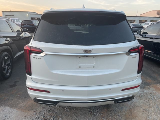 2022 Cadillac XT6 Premium Luxury