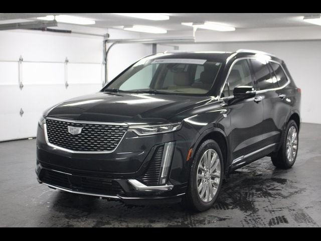 2022 Cadillac XT6 Premium Luxury