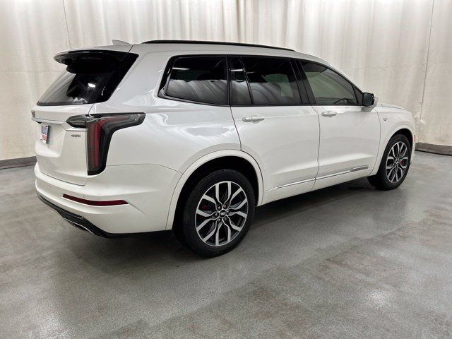 2022 Cadillac XT6 Sport