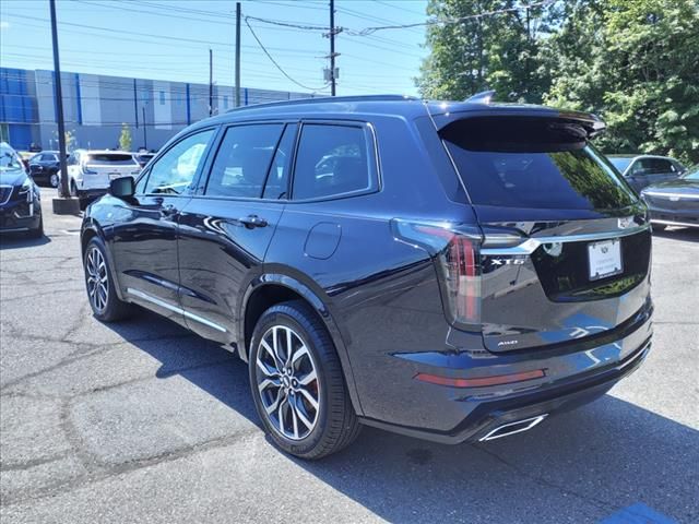 2022 Cadillac XT6 Sport