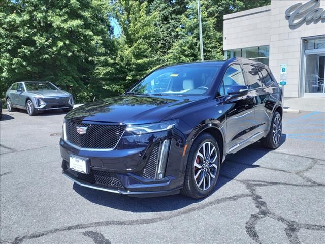 2022 Cadillac XT6 Sport