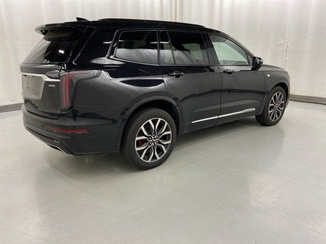 2022 Cadillac XT6 Sport