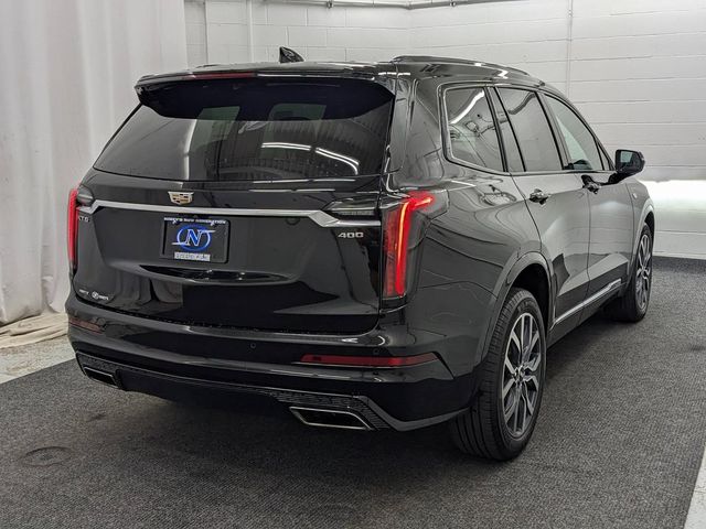 2022 Cadillac XT6 Sport