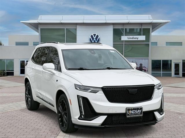 2022 Cadillac XT6 Sport