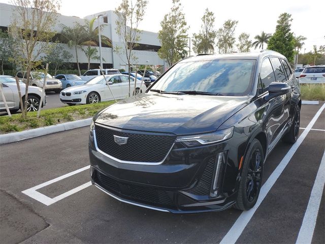 2022 Cadillac XT6 Sport