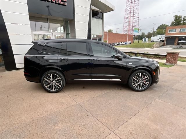 2022 Cadillac XT6 Sport