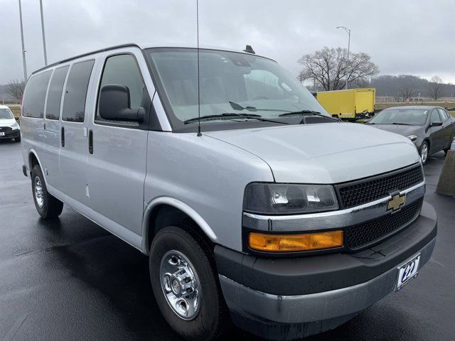 2022 Chevrolet Express LT