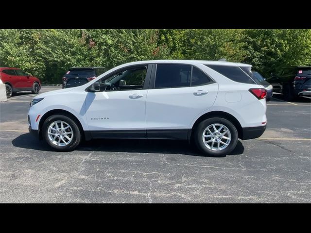 2022 Chevrolet Equinox LS