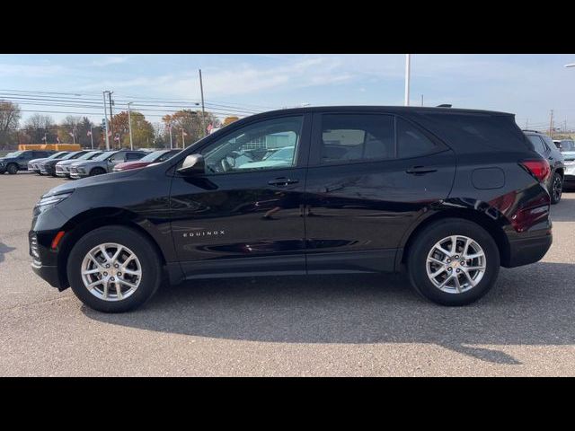 2022 Chevrolet Equinox LS