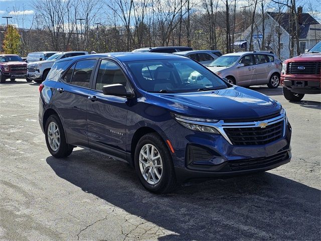 2022 Chevrolet Equinox LS