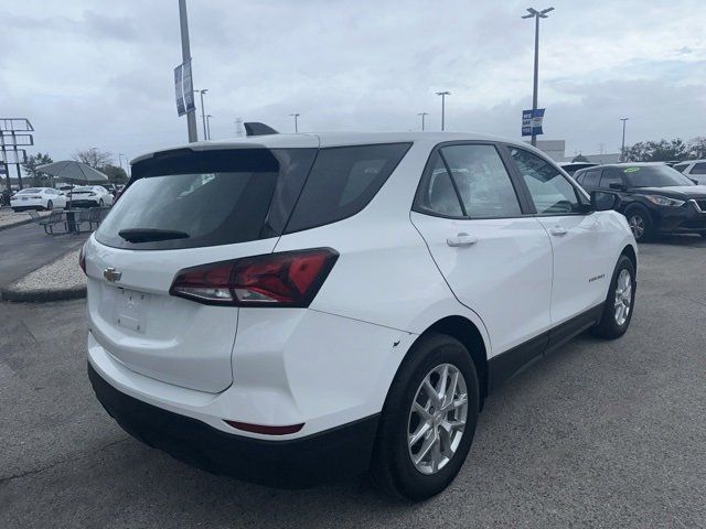 2022 Chevrolet Equinox LS