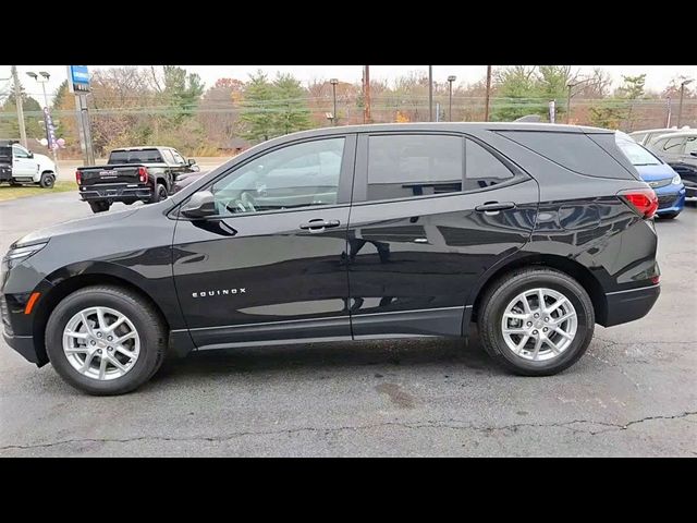 2022 Chevrolet Equinox LS