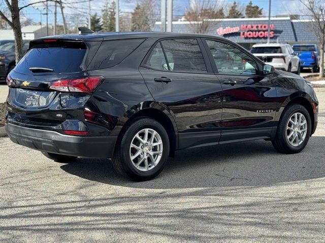 2022 Chevrolet Equinox LS