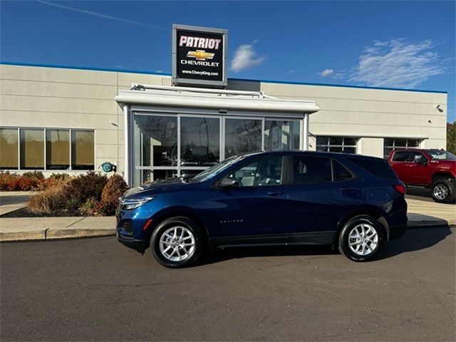 2022 Chevrolet Equinox LS