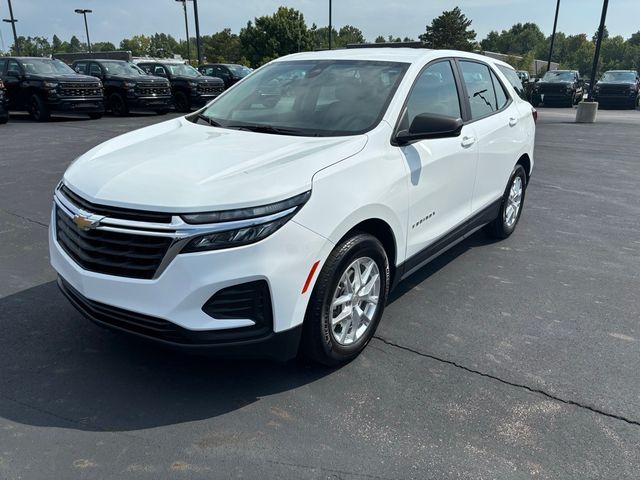 2022 Chevrolet Equinox LS