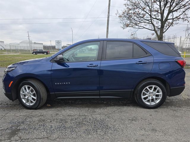 2022 Chevrolet Equinox LS