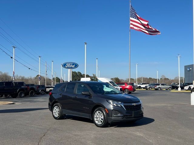 2022 Chevrolet Equinox LS