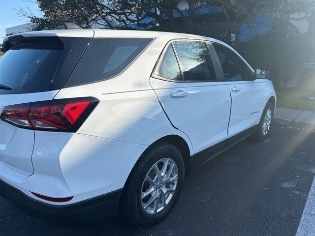 2022 Chevrolet Equinox LS