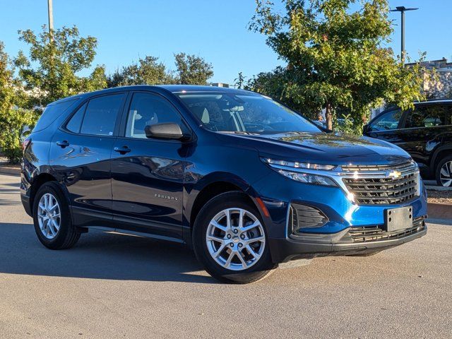 2022 Chevrolet Equinox LS