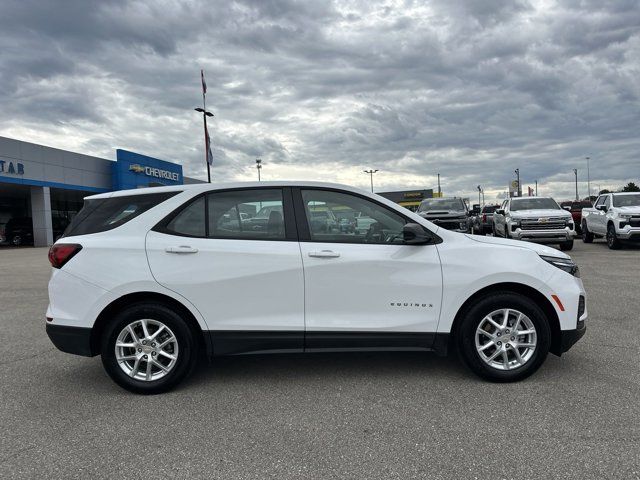 2022 Chevrolet Equinox LS