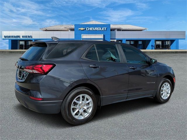 2022 Chevrolet Equinox LS