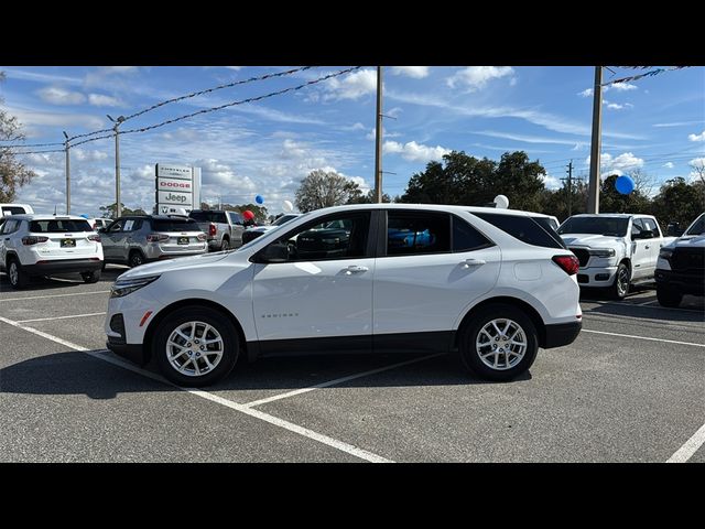 2022 Chevrolet Equinox LS