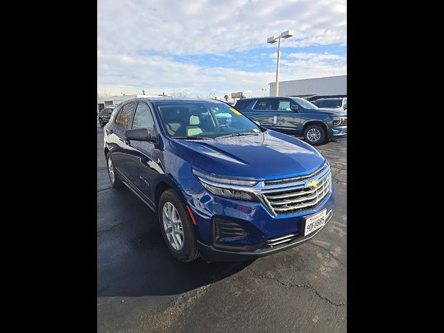 2022 Chevrolet Equinox LS