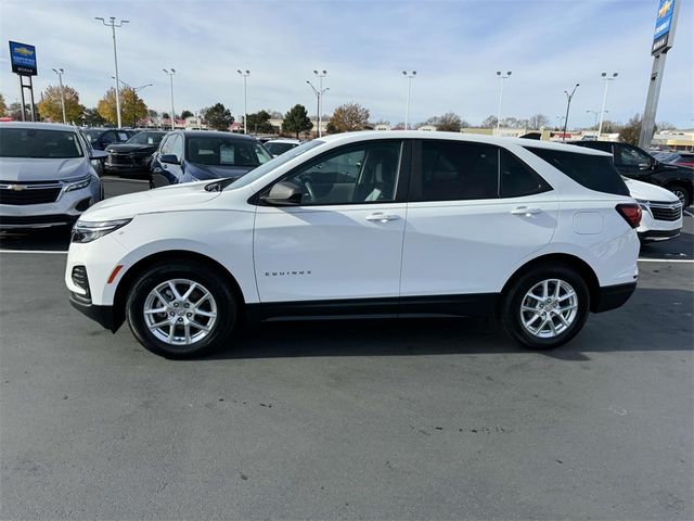 2022 Chevrolet Equinox LS