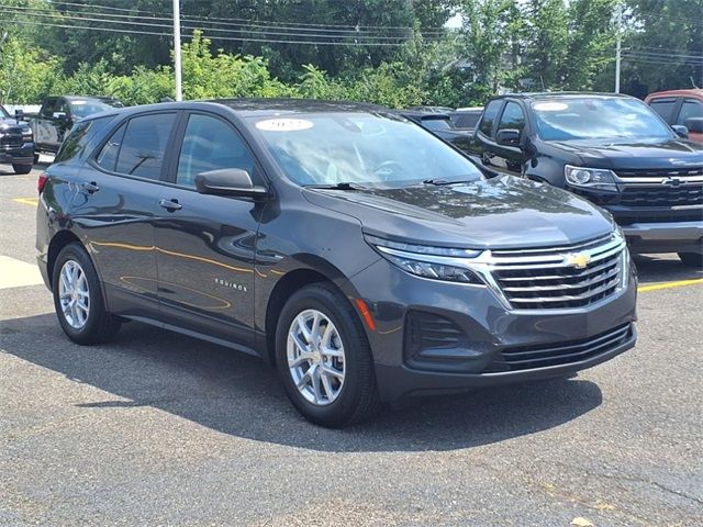 2022 Chevrolet Equinox LS