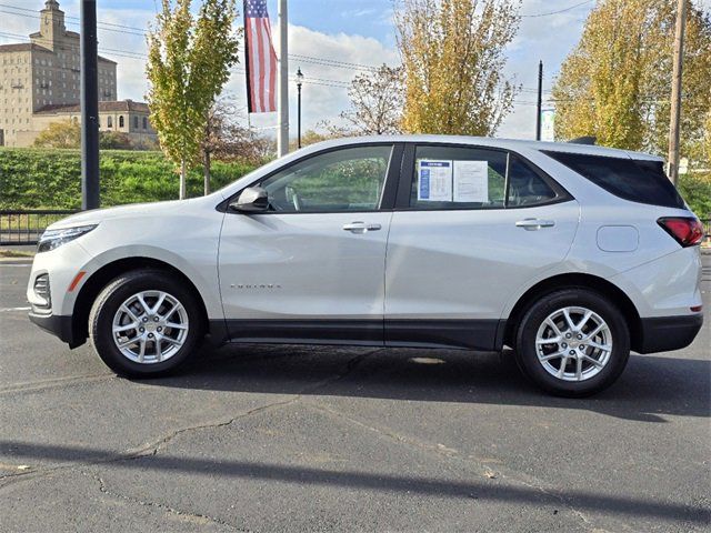 2022 Chevrolet Equinox LS