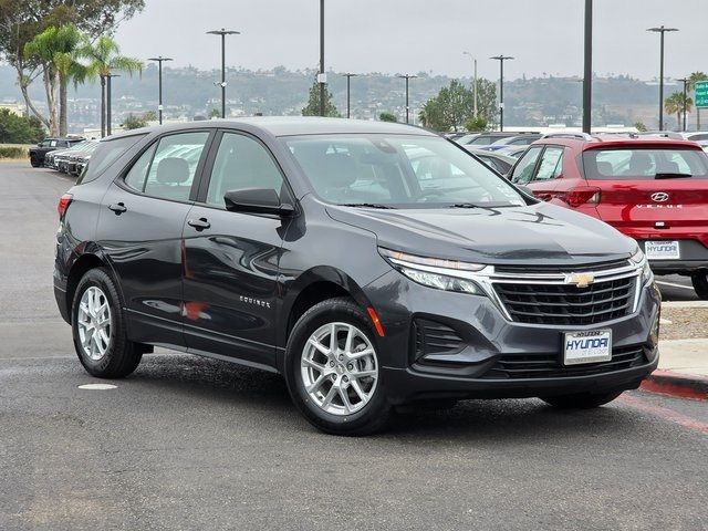 2022 Chevrolet Equinox LS