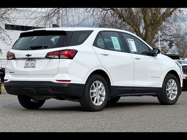 2022 Chevrolet Equinox LS