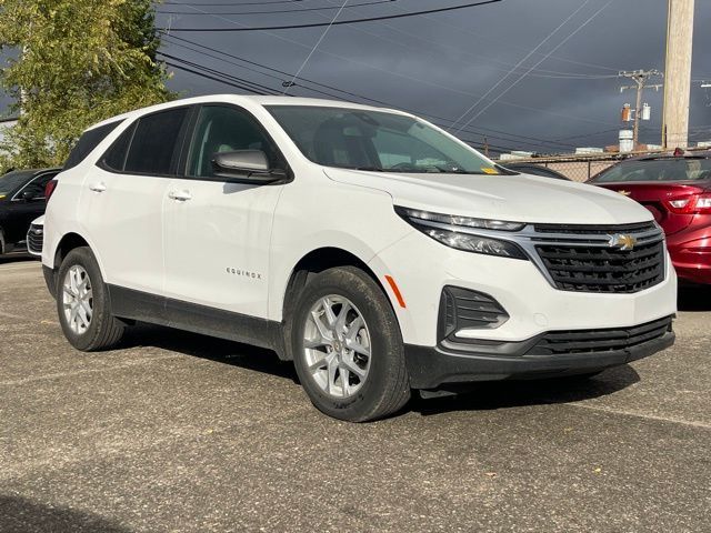 2022 Chevrolet Equinox LS