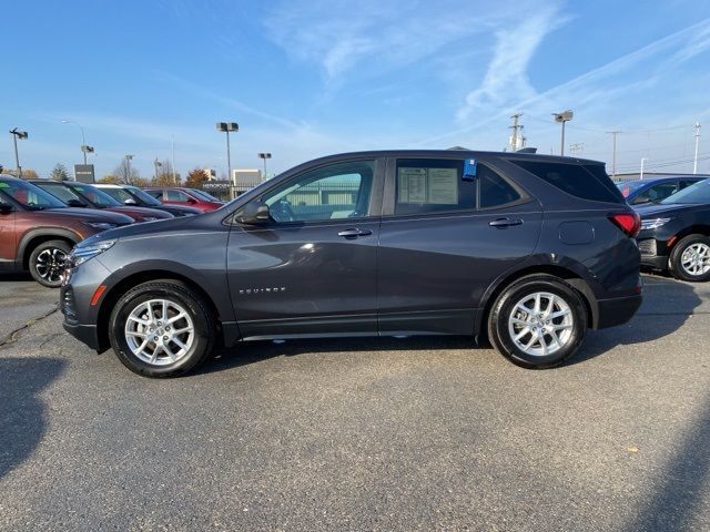 2022 Chevrolet Equinox LS