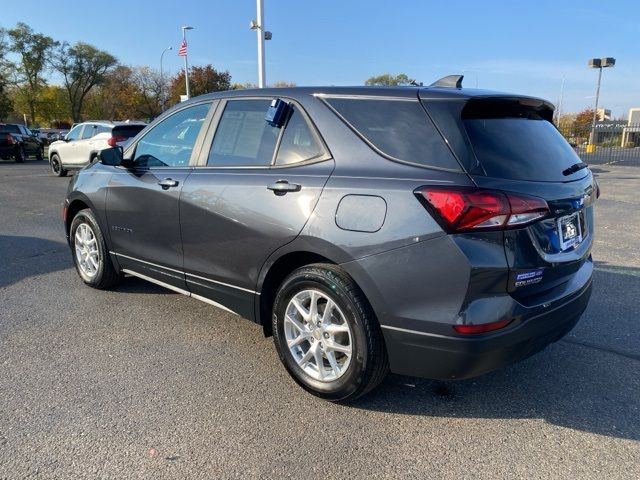 2022 Chevrolet Equinox LS