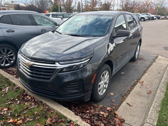 2022 Chevrolet Equinox LS