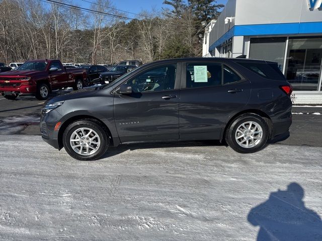 2022 Chevrolet Equinox LS