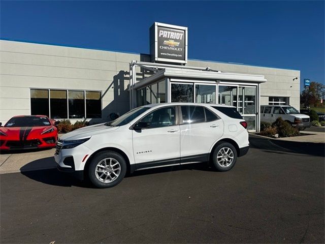 2022 Chevrolet Equinox LS