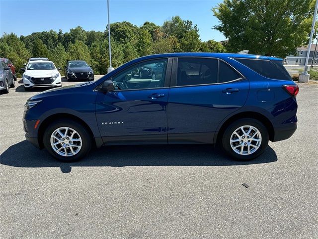 2022 Chevrolet Equinox LS