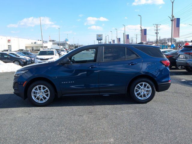 2022 Chevrolet Equinox LS