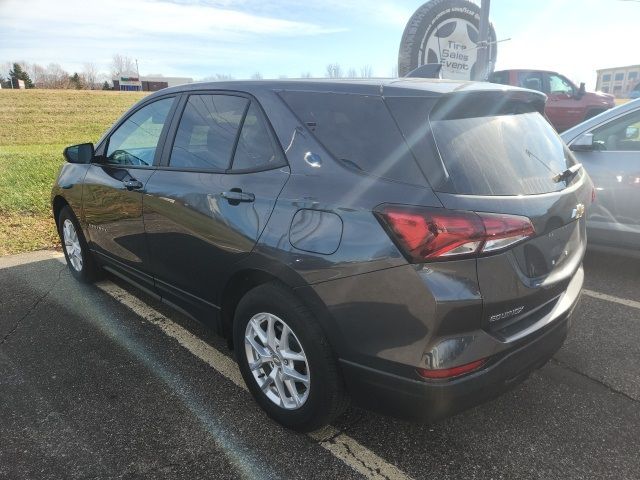 2022 Chevrolet Equinox LS