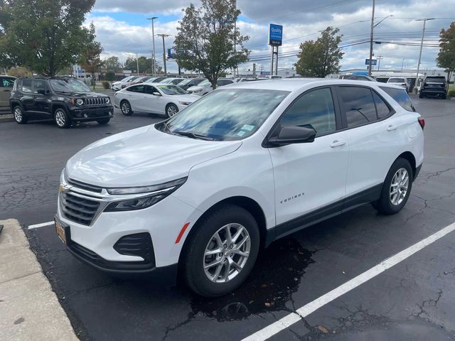 2022 Chevrolet Equinox LS