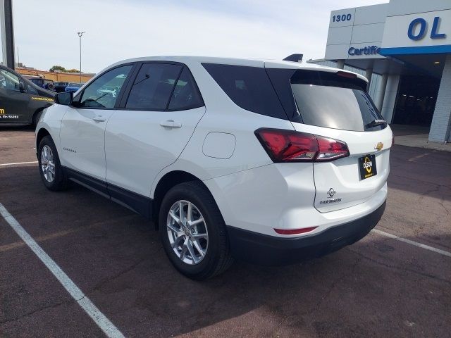 2022 Chevrolet Equinox LS