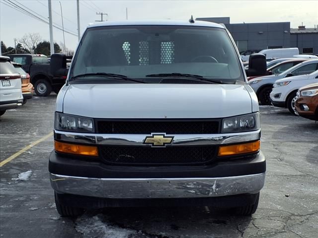 2022 Chevrolet Express Base