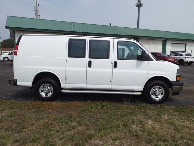 2022 Chevrolet Express Base