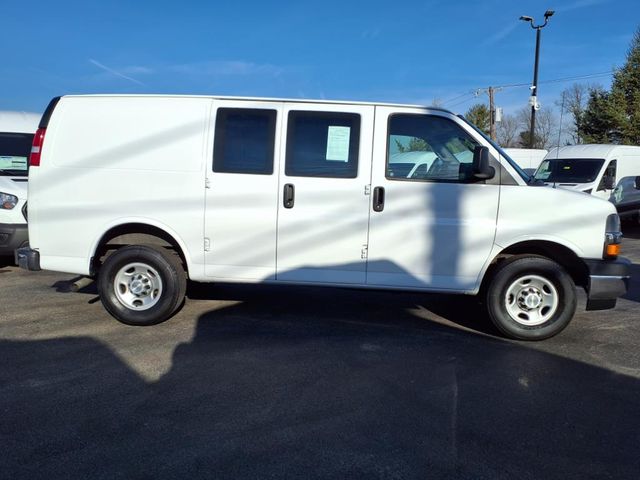 2022 Chevrolet Express Base