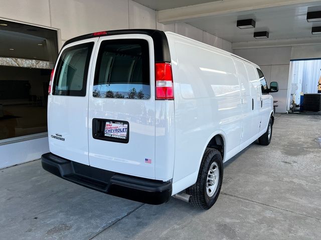 2022 Chevrolet Express Base