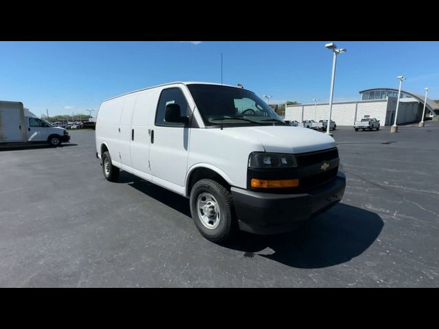 2022 Chevrolet Express Base