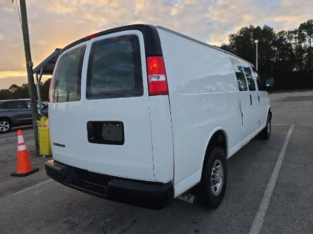 2022 Chevrolet Express Base