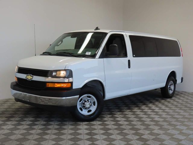 2022 Chevrolet Express LT